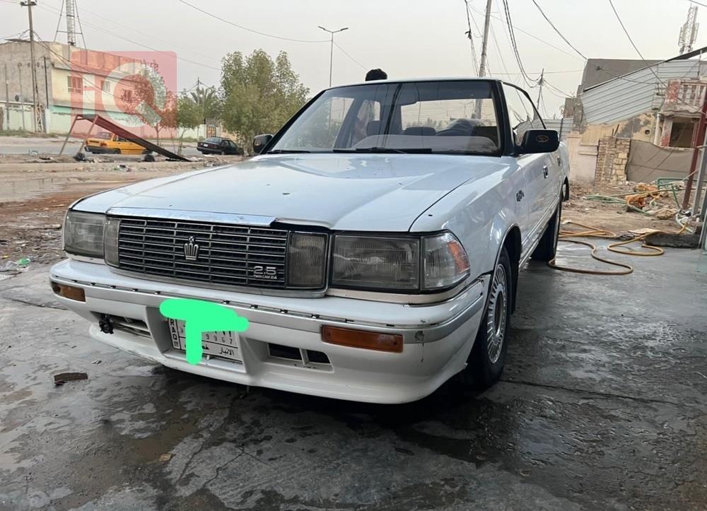 تۆیۆتا کراون